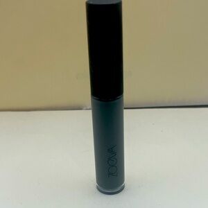 Zoe a liquid lipstick